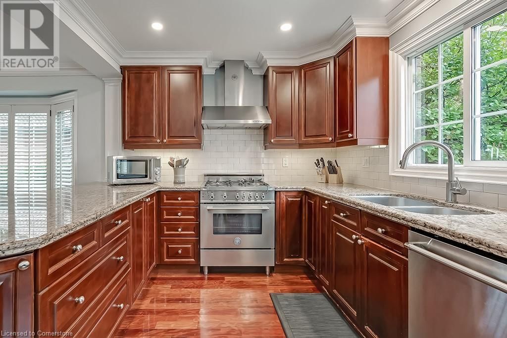 2428 LAKESHORE ROAD Image 14
