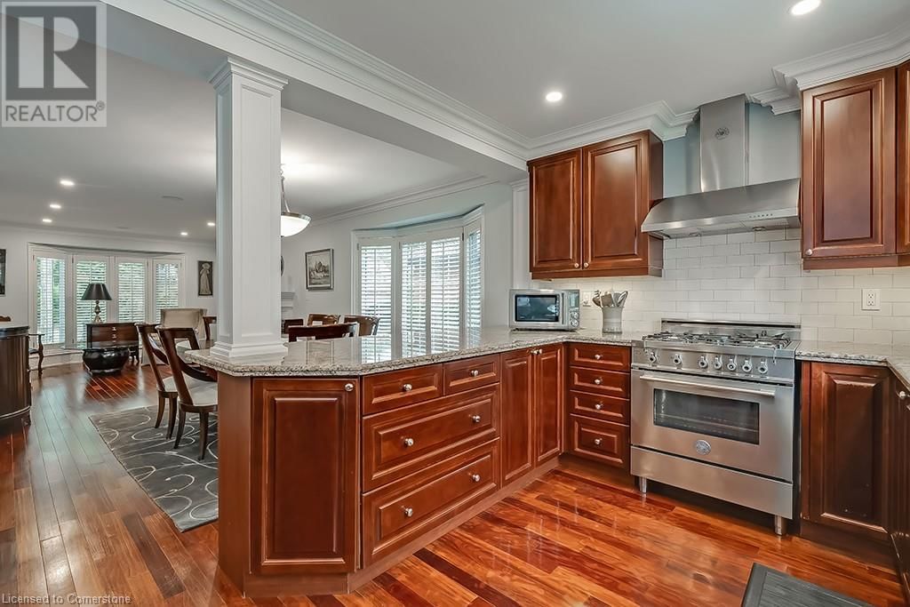 2428 LAKESHORE ROAD Image 15