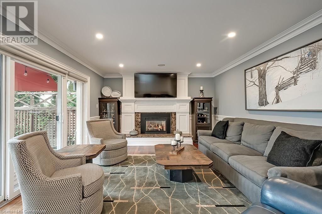 2428 LAKESHORE ROAD Image 18