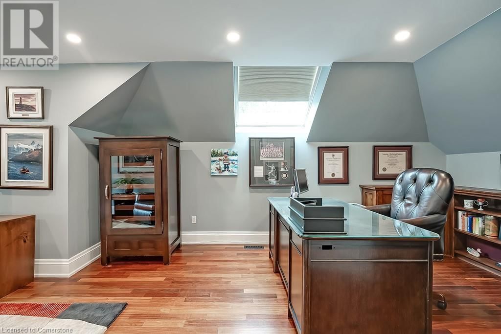 2428 LAKESHORE ROAD Image 21
