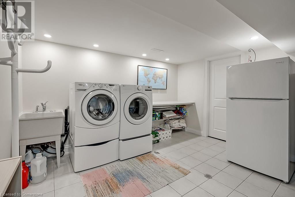 2428 LAKESHORE ROAD Image 36