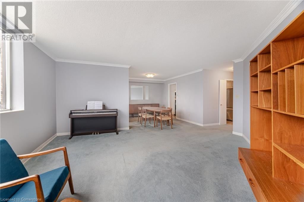 201 - 166 MOUNTAIN PARK AVENUE Image 15