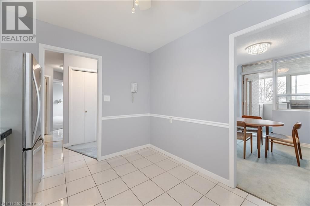 201 - 166 MOUNTAIN PARK AVENUE Image 24