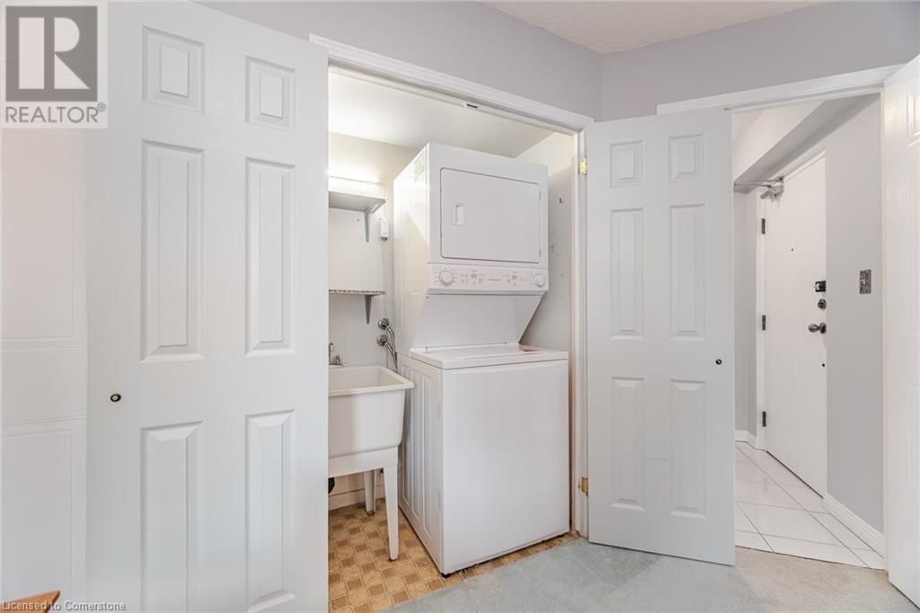 201 - 166 MOUNTAIN PARK AVENUE Image 34
