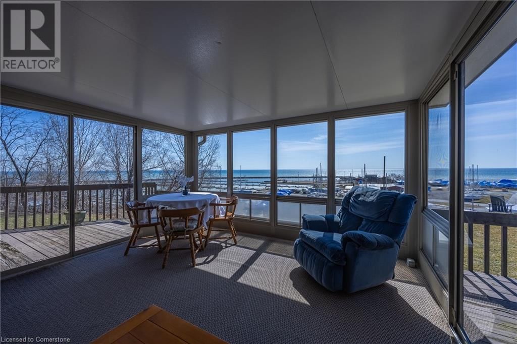 16 DEAN AVENUE Image 2