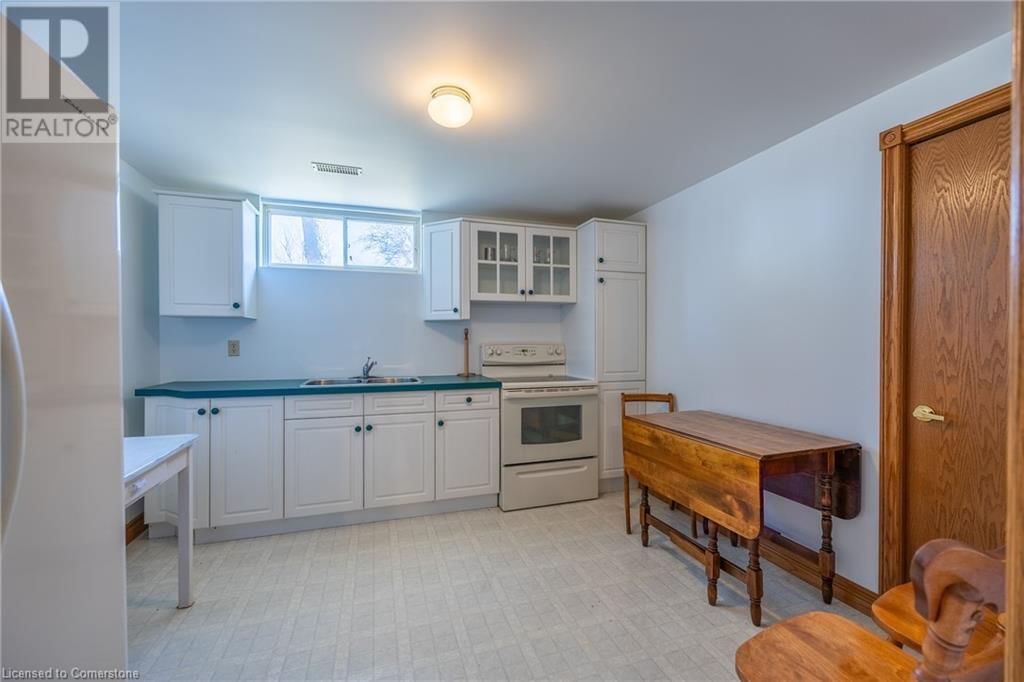16 DEAN AVENUE Image 25