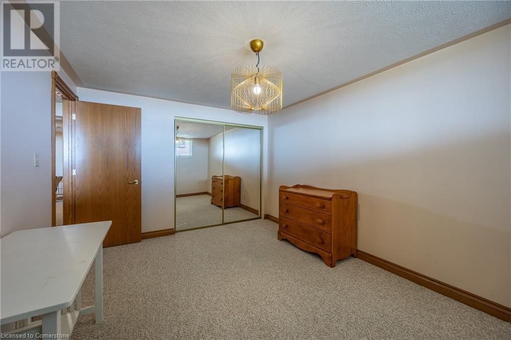 16 DEAN AVENUE Image 27