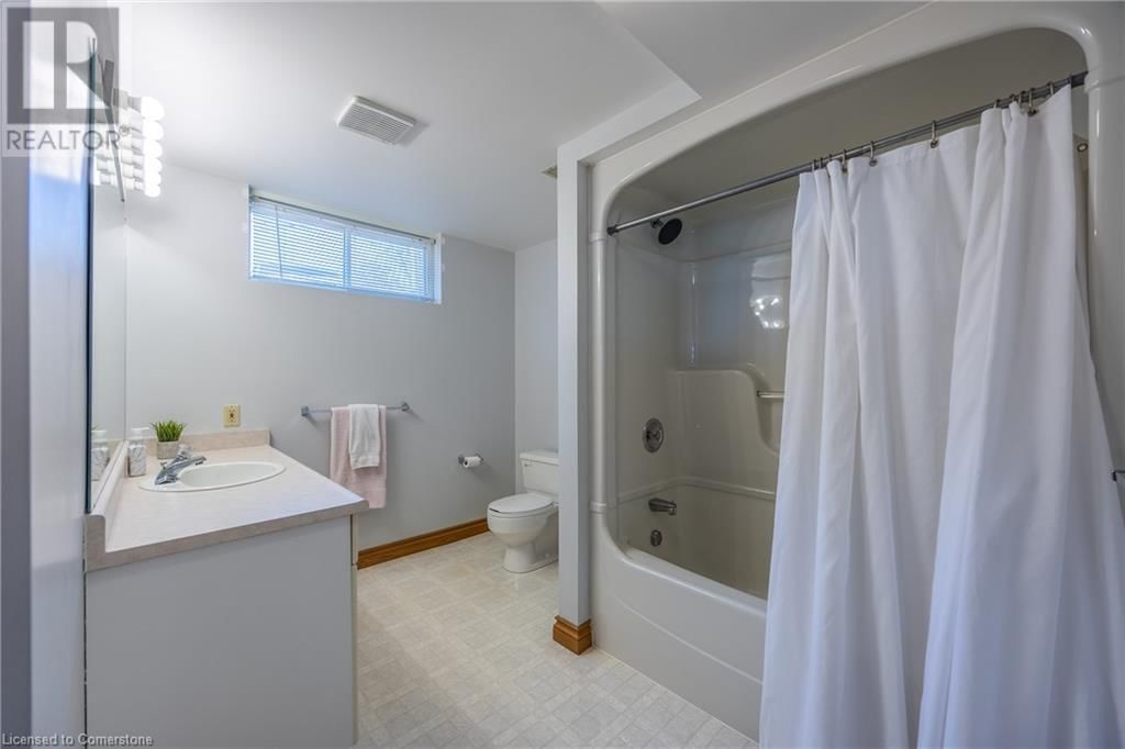 16 DEAN AVENUE Image 30