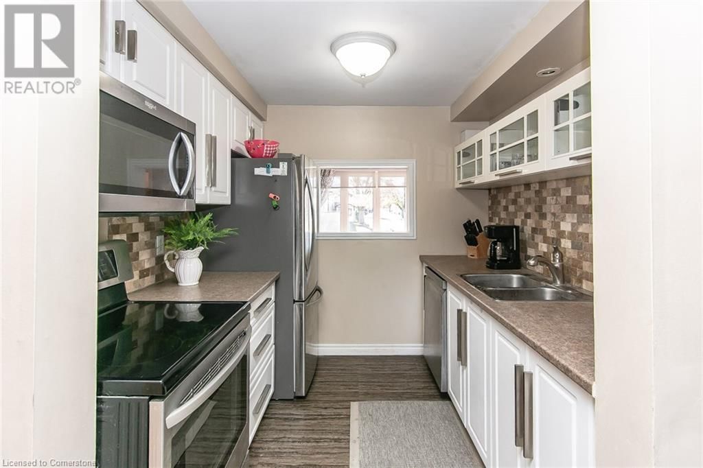 33 - 130 KINGSWOOD DRIVE Image 18