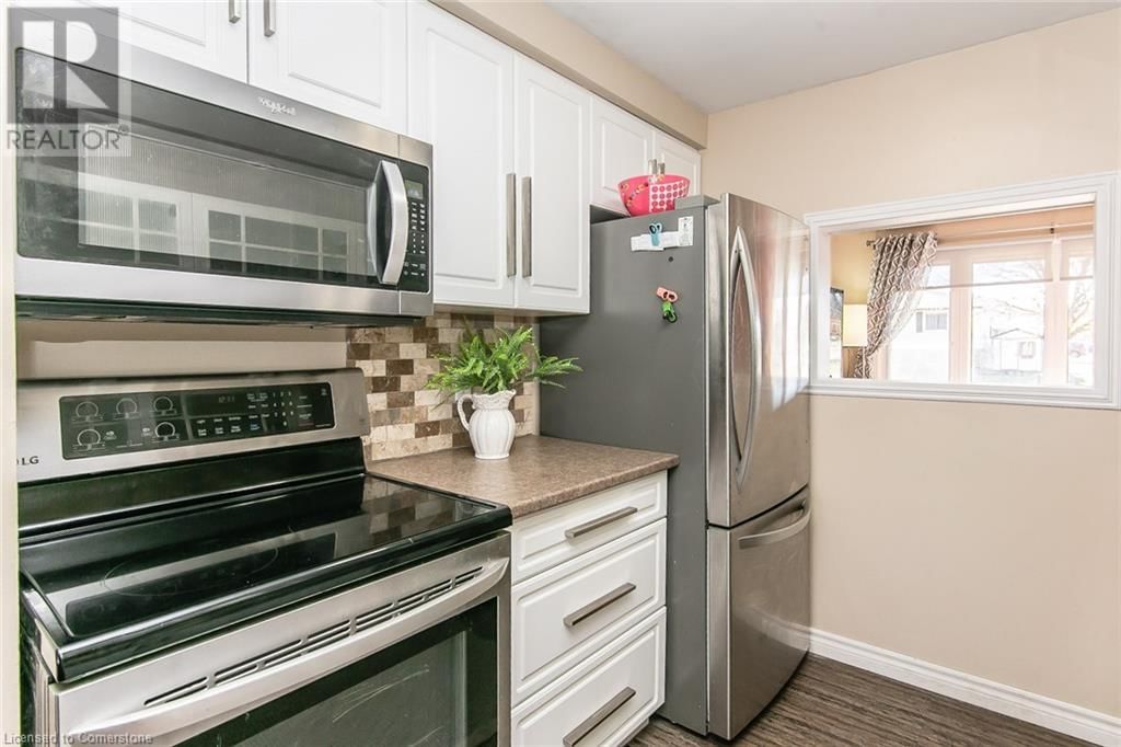 33 - 130 KINGSWOOD DRIVE Image 19