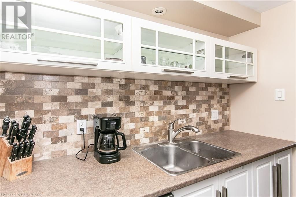33 - 130 KINGSWOOD DRIVE Image 22