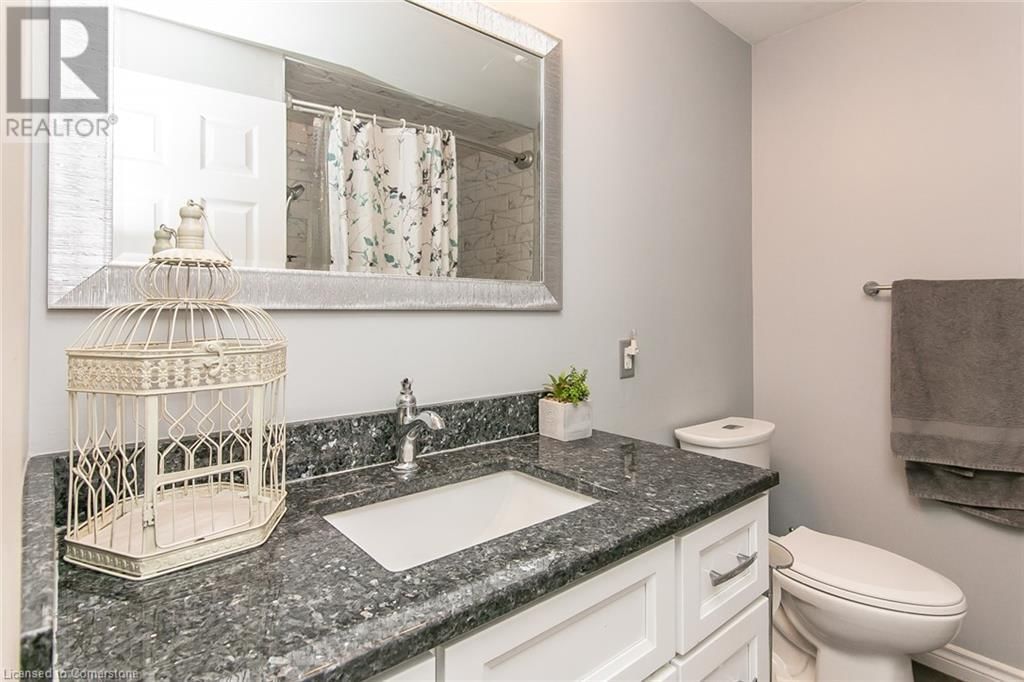33 - 130 KINGSWOOD DRIVE Image 28