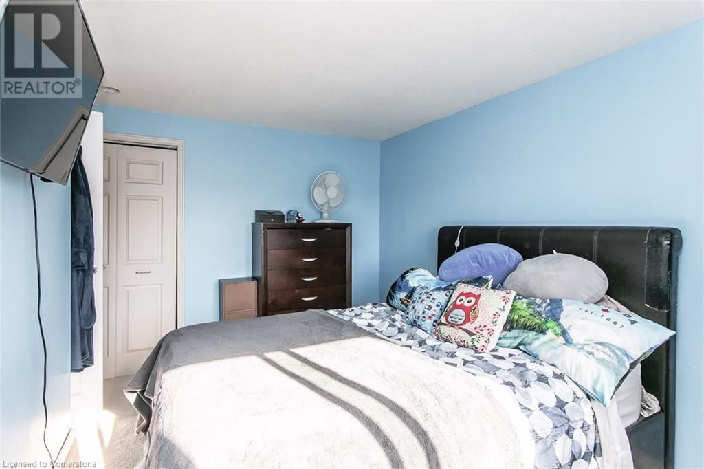 33 - 130 KINGSWOOD DRIVE Image 33