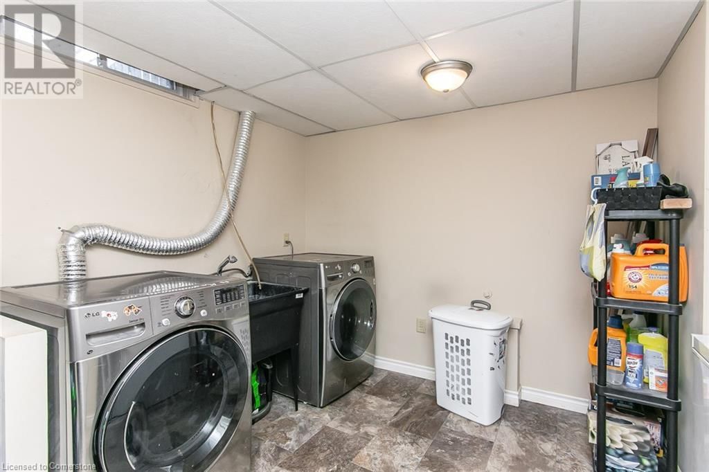 33 - 130 KINGSWOOD DRIVE Image 40