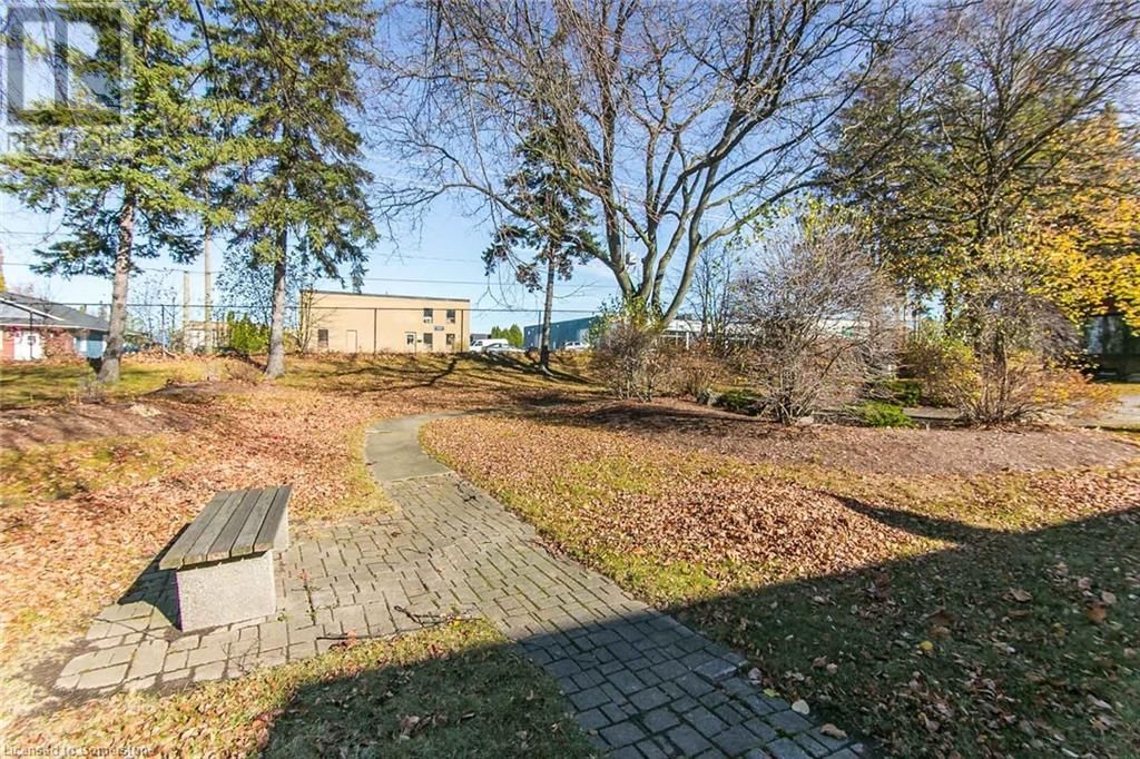 33 - 130 KINGSWOOD DRIVE Image 45