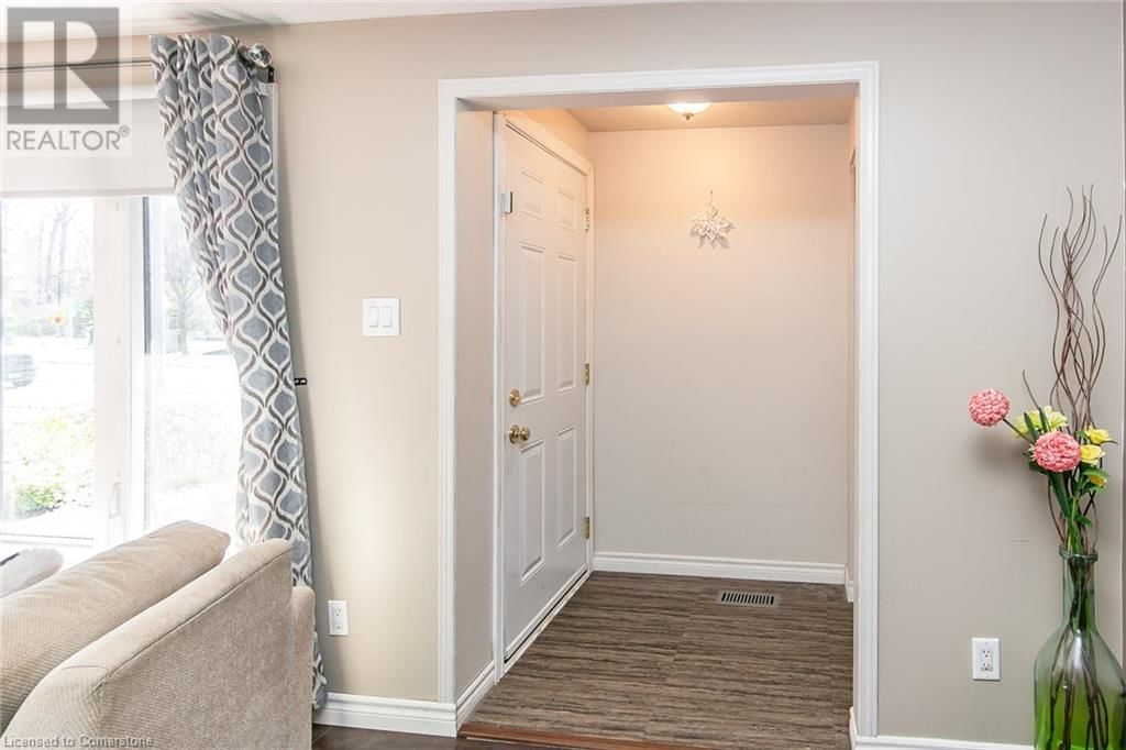 33 - 130 KINGSWOOD DRIVE Image 6
