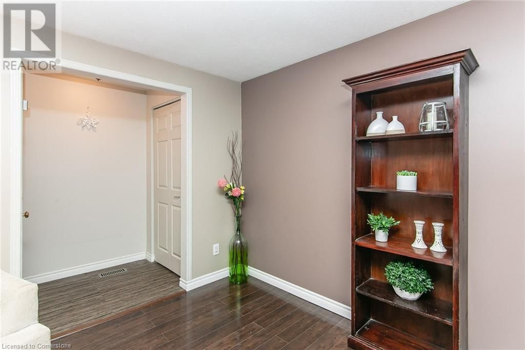 33 - 130 KINGSWOOD DRIVE Image 7
