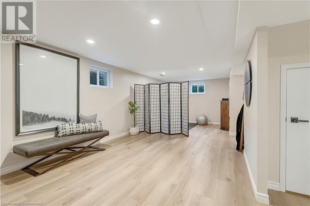 1351 BRYANSTON COURT Image 38