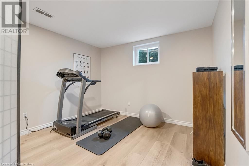 1351 BRYANSTON COURT Image 39