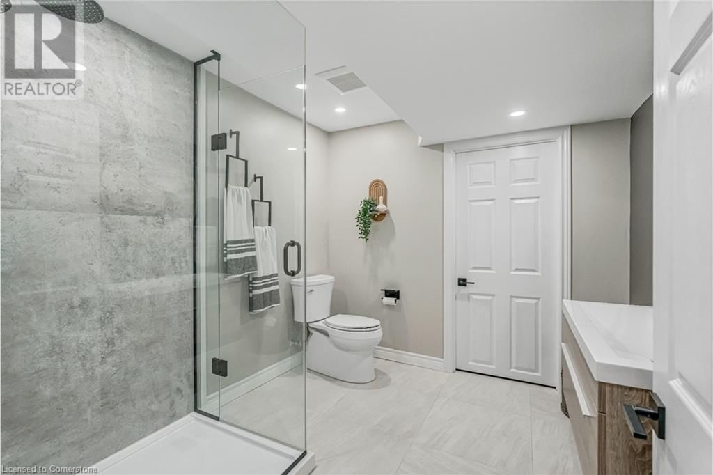1351 BRYANSTON COURT Image 42