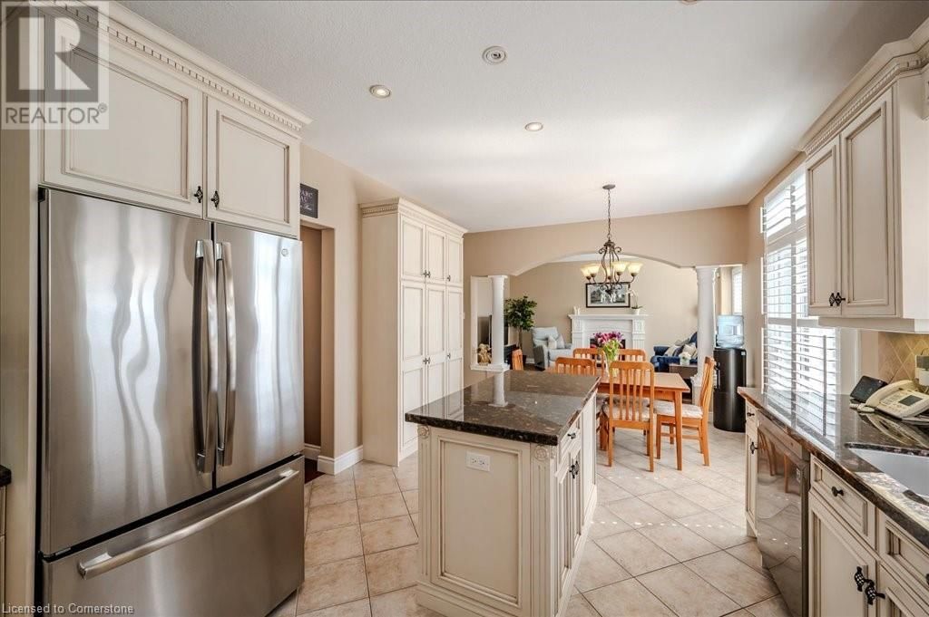 449 KELSO DRIVE Image 22