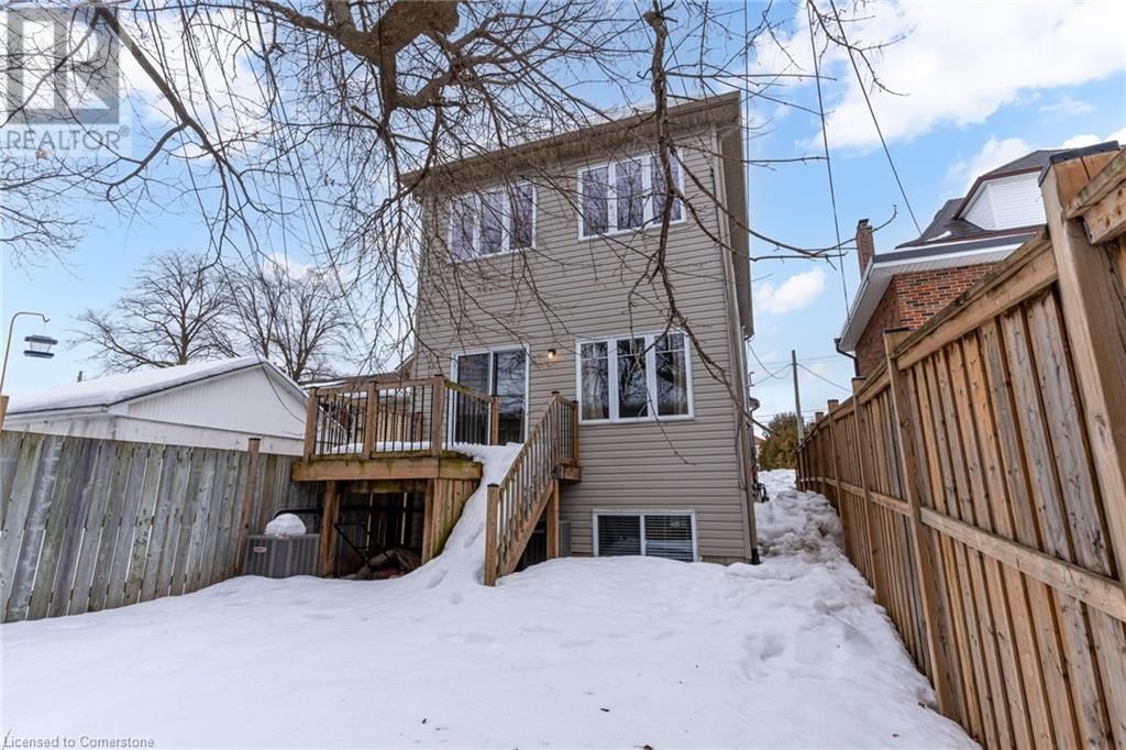447 STIRLING AVENUE SOUTH Image 37