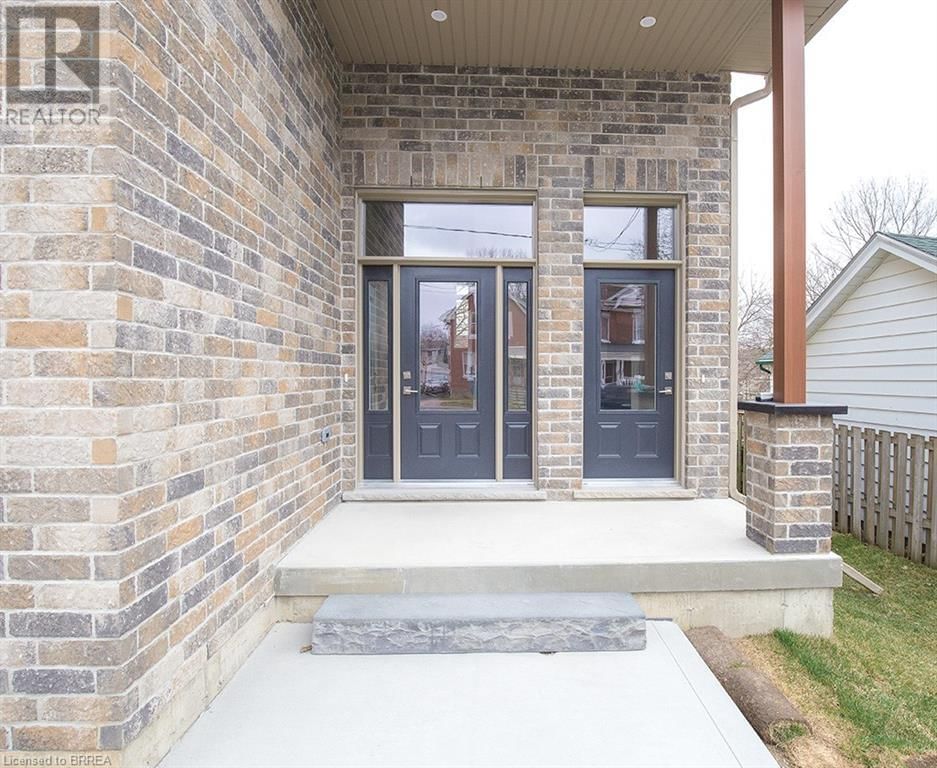 355 WELLINGTON STREET Image 1