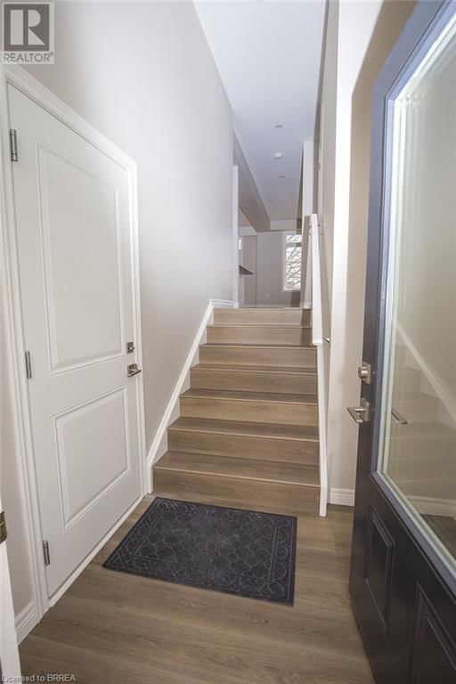 355 WELLINGTON STREET Image 25