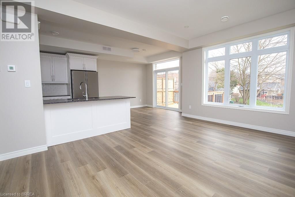 355 WELLINGTON STREET Image 26