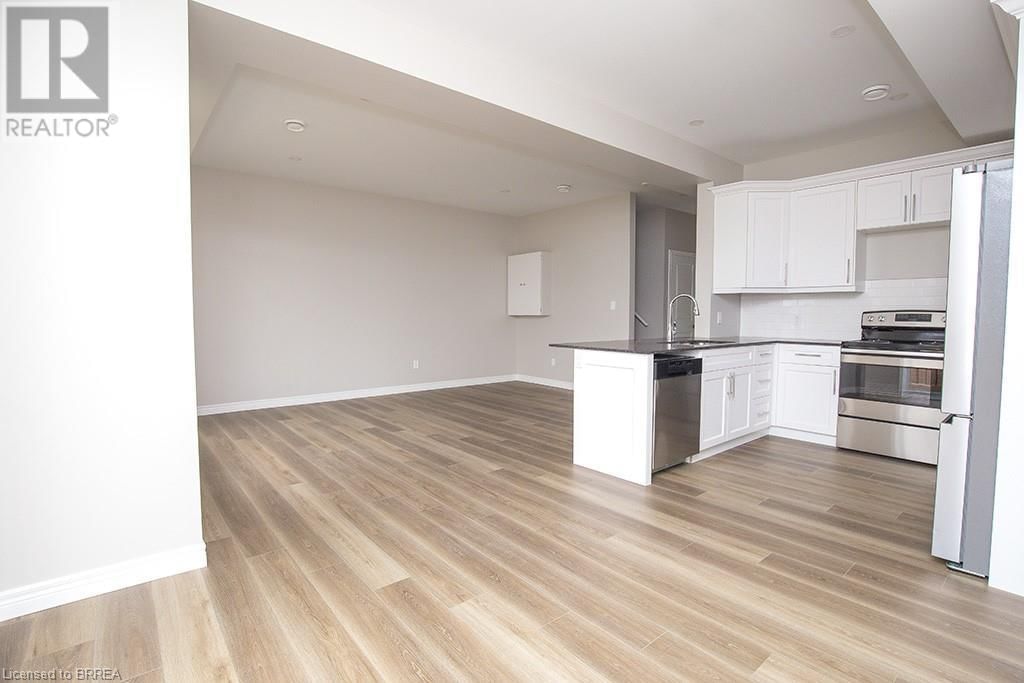 355 WELLINGTON STREET Image 29