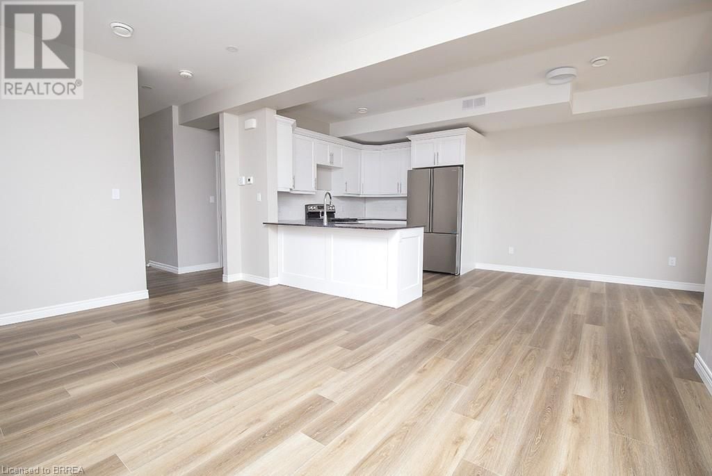 355 WELLINGTON STREET Image 31