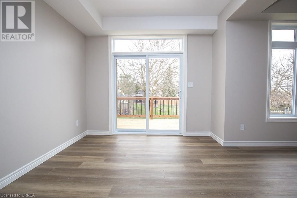 355 WELLINGTON STREET Image 36