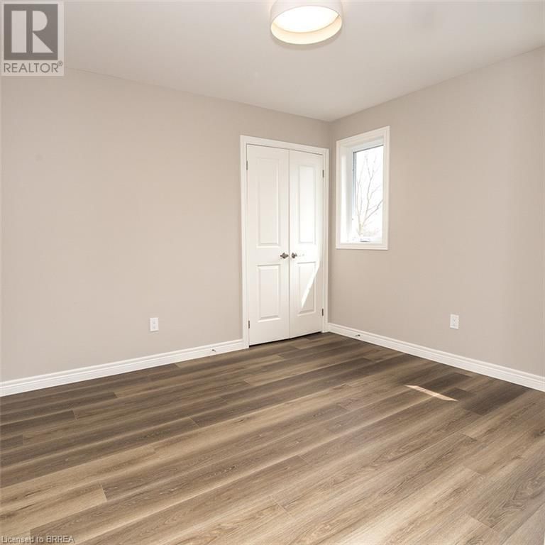 355 WELLINGTON STREET Image 48