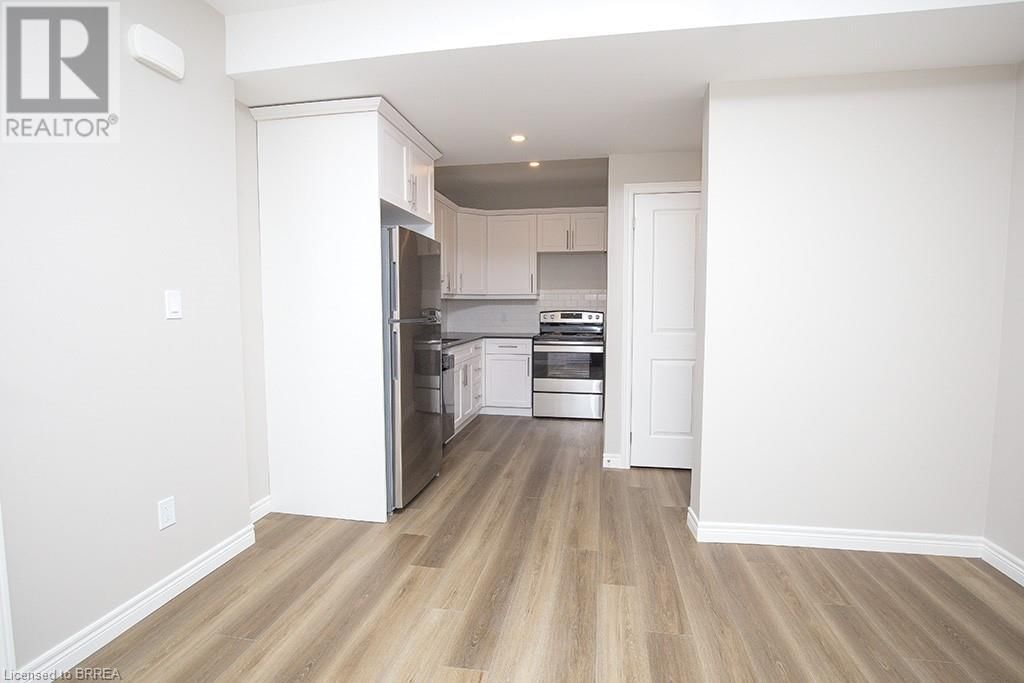 355 WELLINGTON STREET Image 7