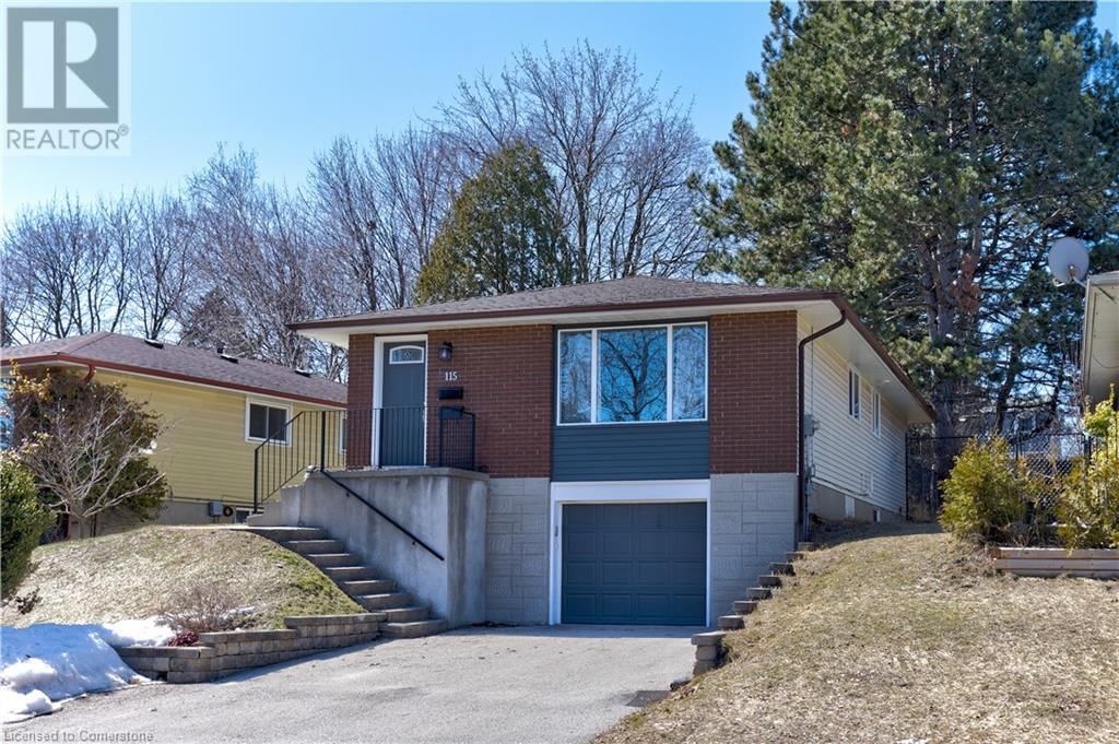 115 CEDARHILL CRESCENT Image 3