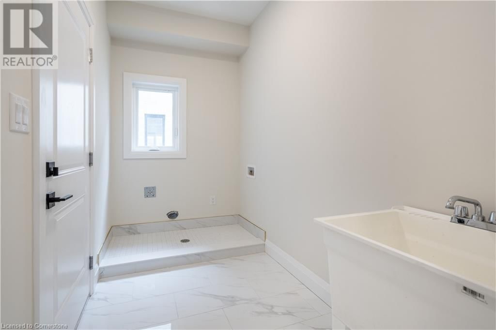 183 WALKER ROAD Image 13