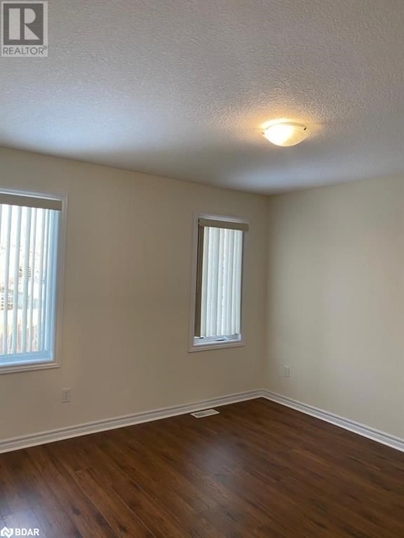1751 BAYSWATER CRESCENT Image 13