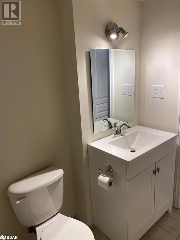 1751 BAYSWATER CRESCENT Image 17