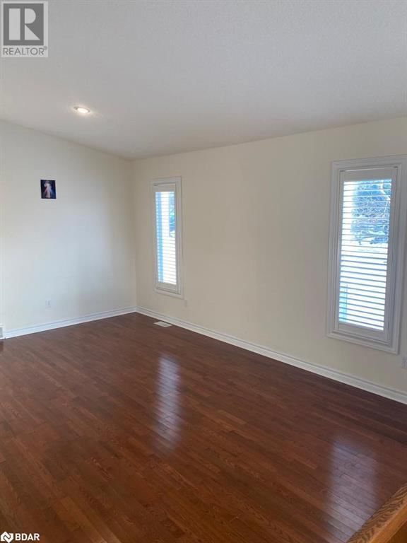 1751 BAYSWATER CRESCENT Image 7