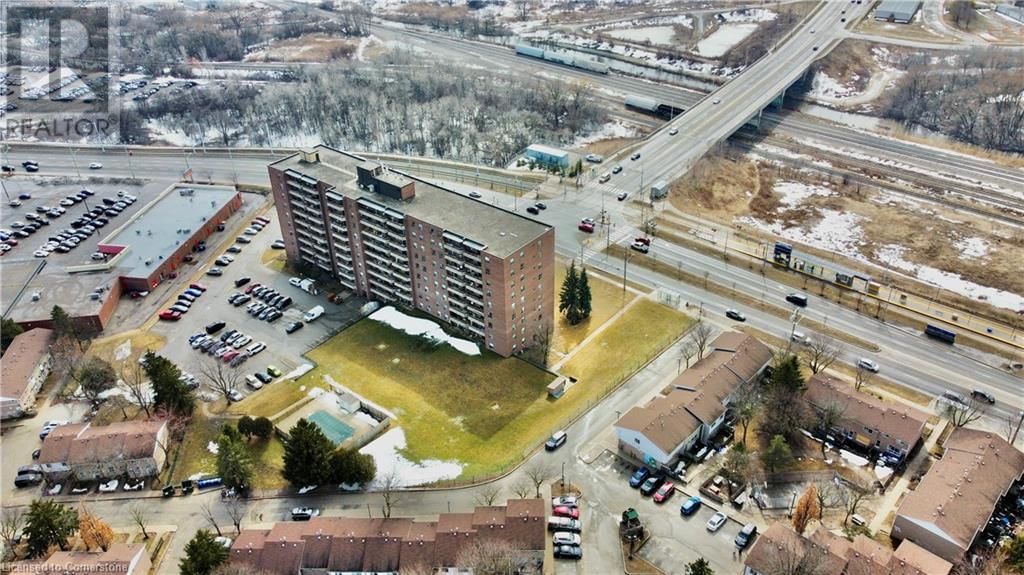 705 - 1100 COURTLAND AVENUE EAST Image 4