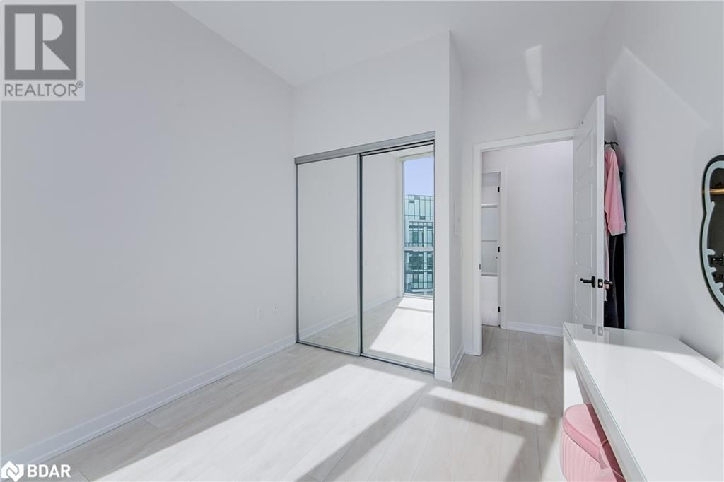 402 - 415 SEA RAY AVENUE Image 10
