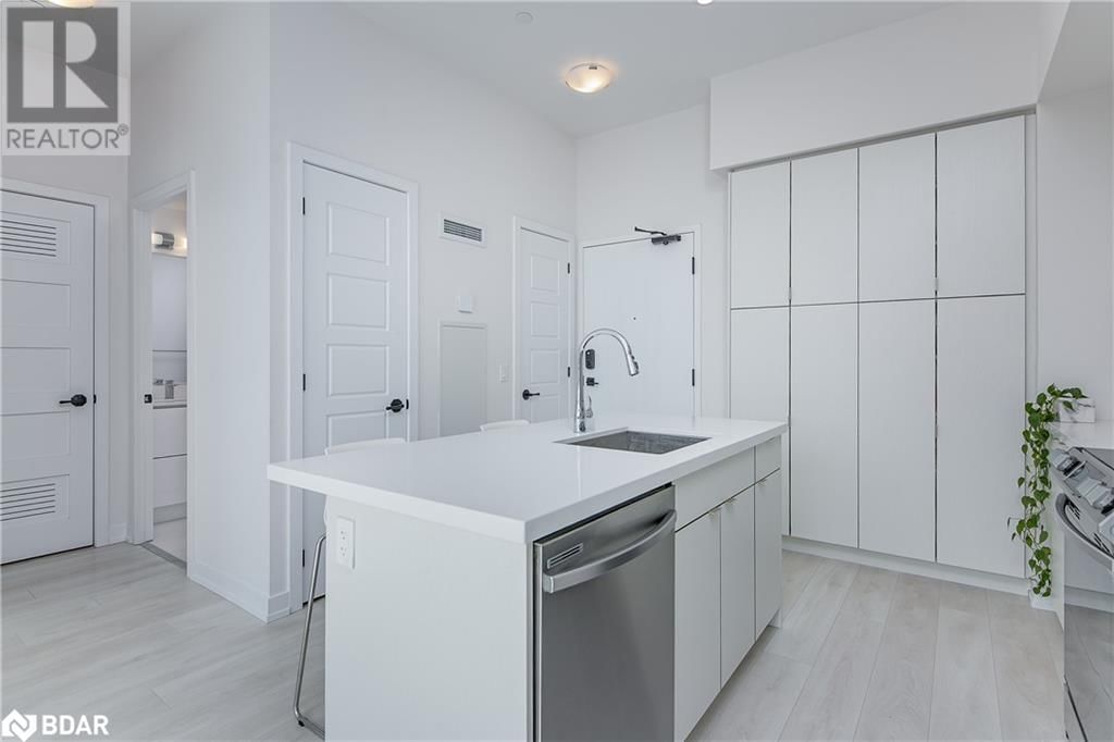 402 - 415 SEA RAY AVENUE Image 6