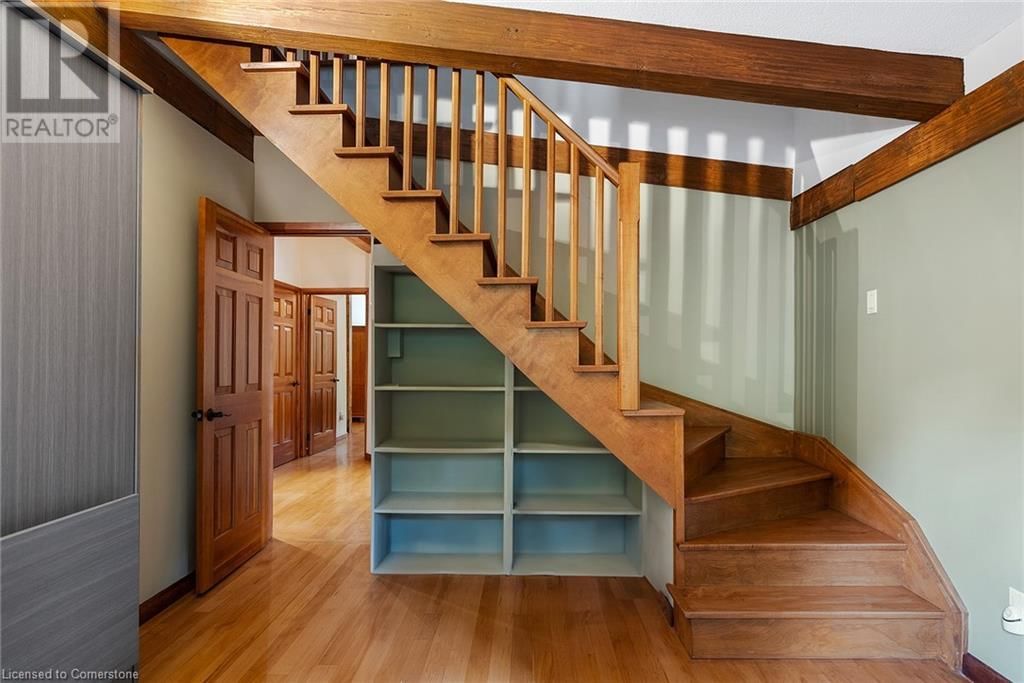 1194 STIRLING DRIVE Image 27