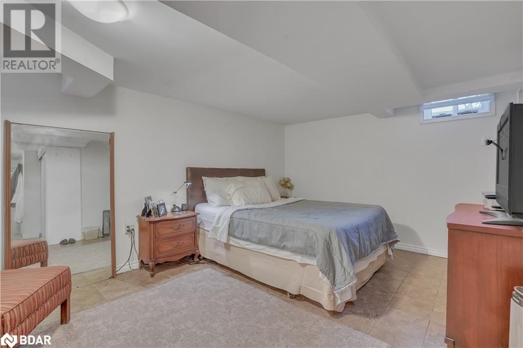 15 PARKSIDE DRIVE Image 14