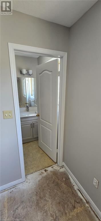 41 WELLINGTON Image 25