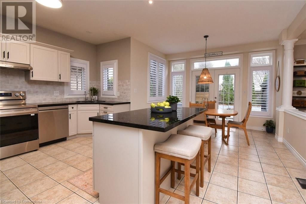 47 SURREY DRIVE Image 17