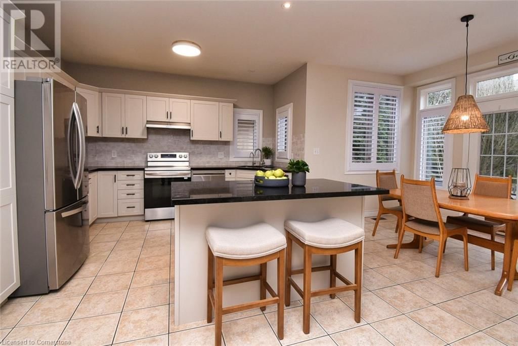47 SURREY DRIVE Image 18