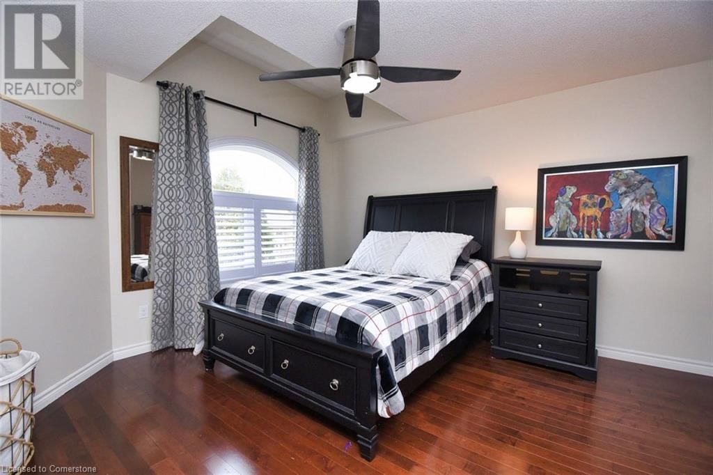 47 SURREY DRIVE Image 32