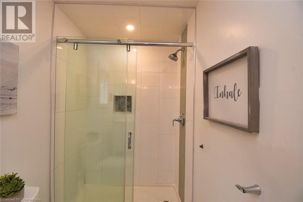 47 SURREY DRIVE Image 35