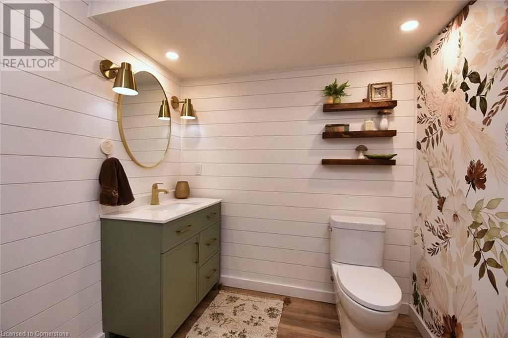 47 SURREY DRIVE Image 38